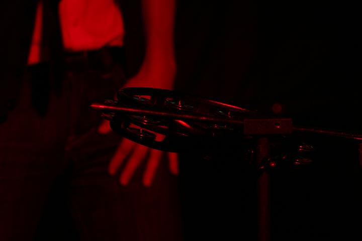 2008-11-28 M3_live at replugged 136.jpg